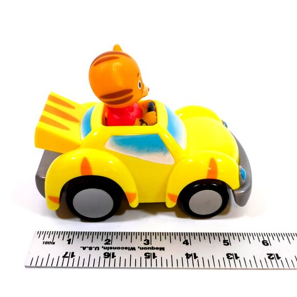 Daniel Tiger's Neighborhood Pull Back And Go Toy Vehicle Car 2017 Mr Fred Rogers - Picture 4 of 6